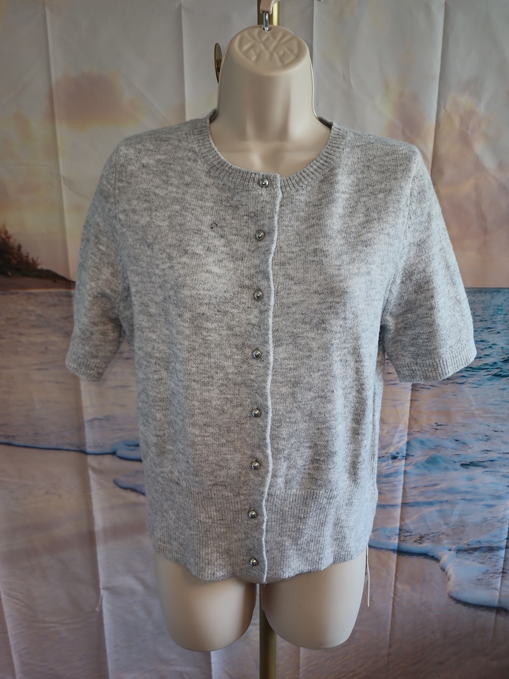 COMMENSE Light Gray Short-Sleeve Button Front Knit Top
